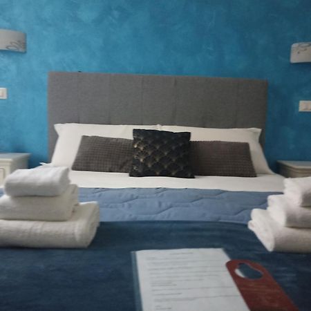 Ad Cavour Luxury Rooms - By Ad Roma Pokój zdjęcie