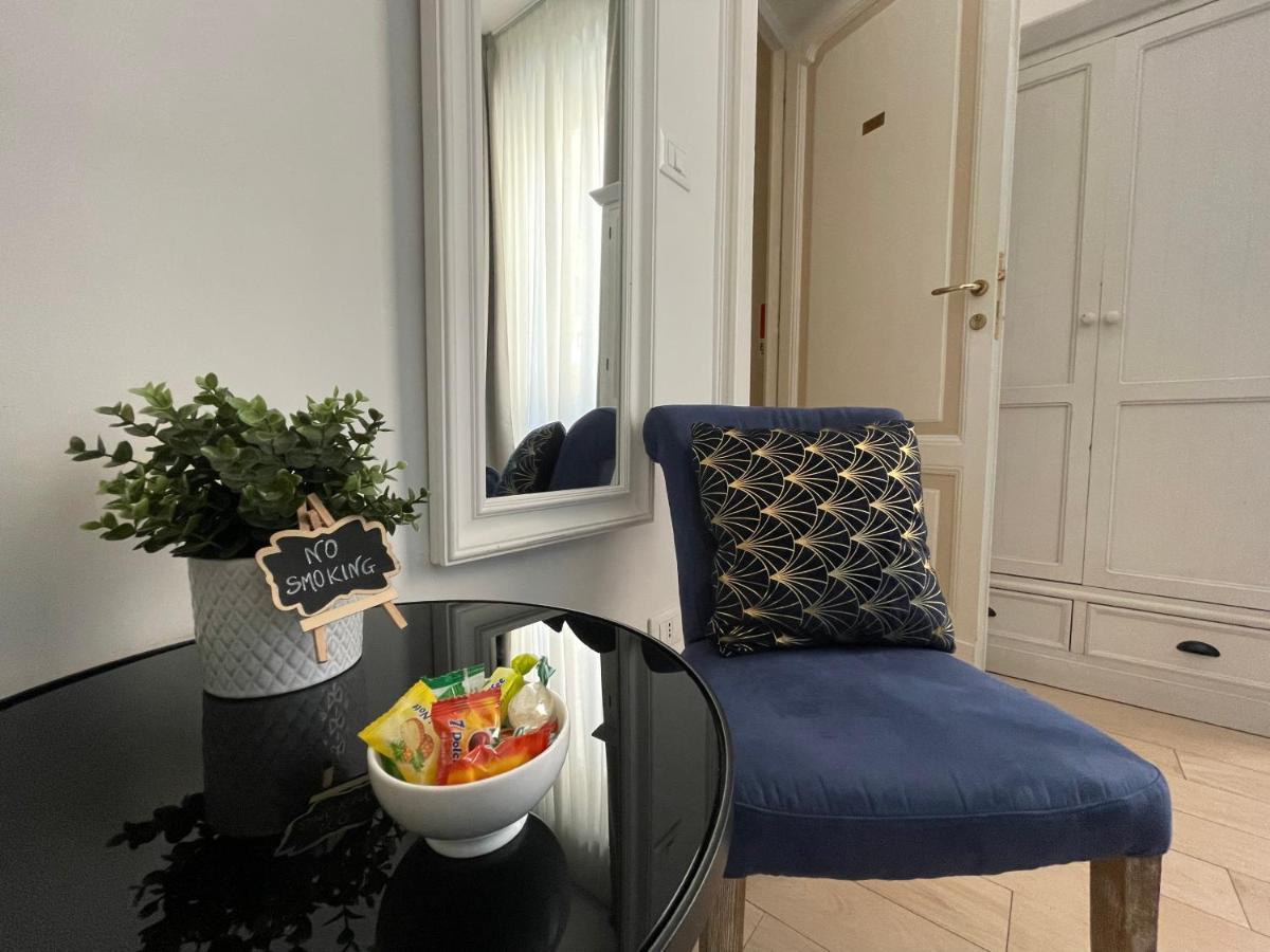 Ad Cavour Luxury Rooms - By Ad Roma Zewnętrze zdjęcie